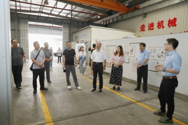 实地观摩促互换 技术赋能助发展 | 山东省鄂尔多斯市淄川区总工会党组成员、副主席冯进明一行莅临Z6官网纸业调研互换